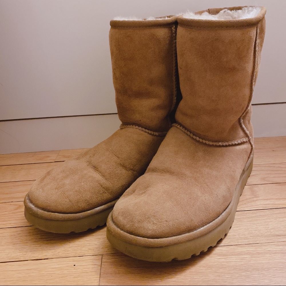 UGG Classic Short II Chestnut Boots